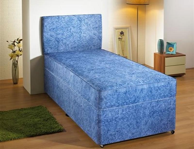 Matching Waterproof Headboard For Quilted Bed - main image